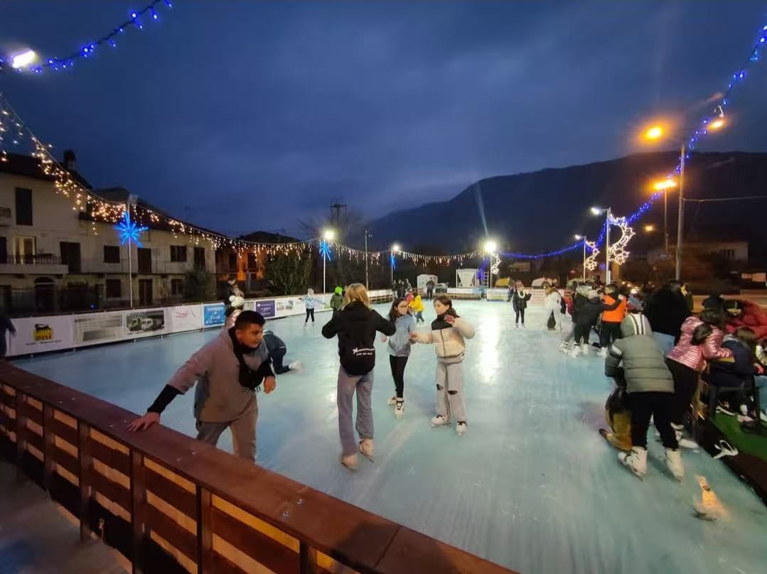 ?北京移动冰场供应商怎么选？冰雪项目投资人必看-神力得业